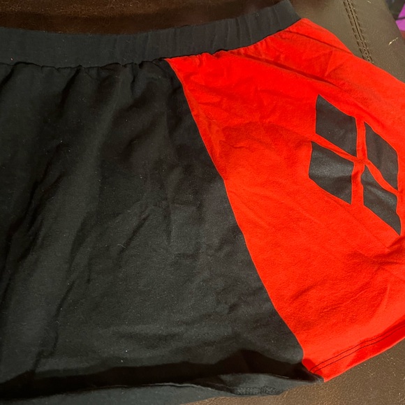 Official DC Harley Quinn Skater Skirt - Red and Black - L - Picture 4 of 6
